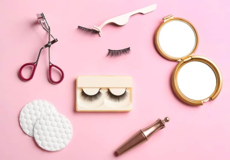 Is It OK To Wear False Eyelashes Every Day?