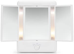 Conair-Illumina-Lighted-Makeup-Mirror - Beautygab