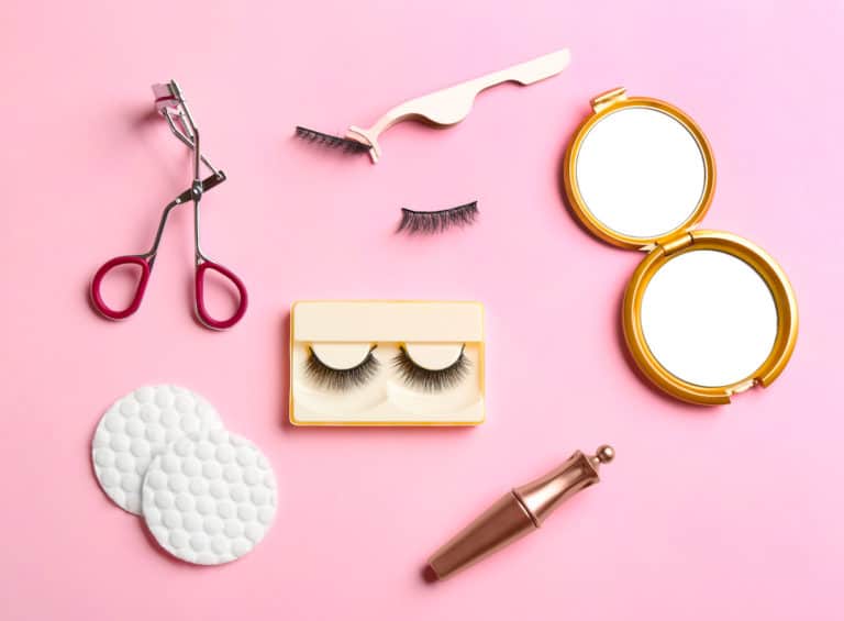 How To Clean Magnetic Lashes – The Ultimate Guide