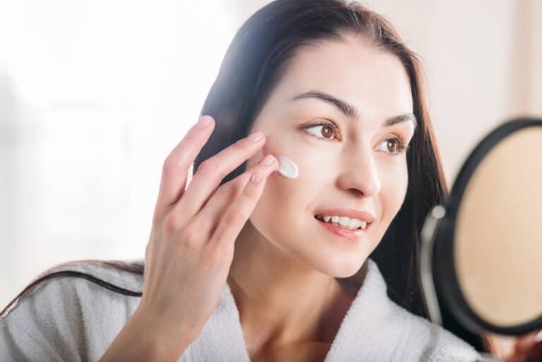 Does Toothpaste Get Rid of Blackheads?