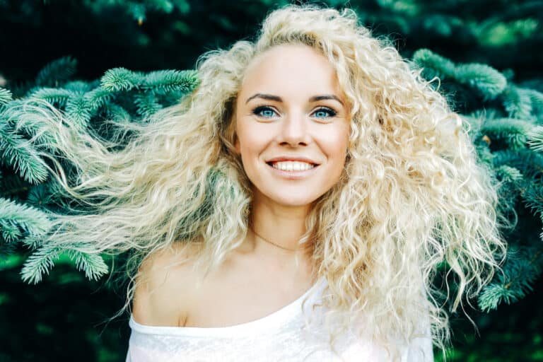 Bleached Hair Turned Green (What To Do)