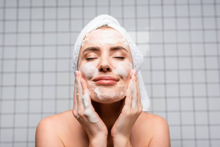 9 Best Face Washes For Dark Spots And Hyperpigmentation