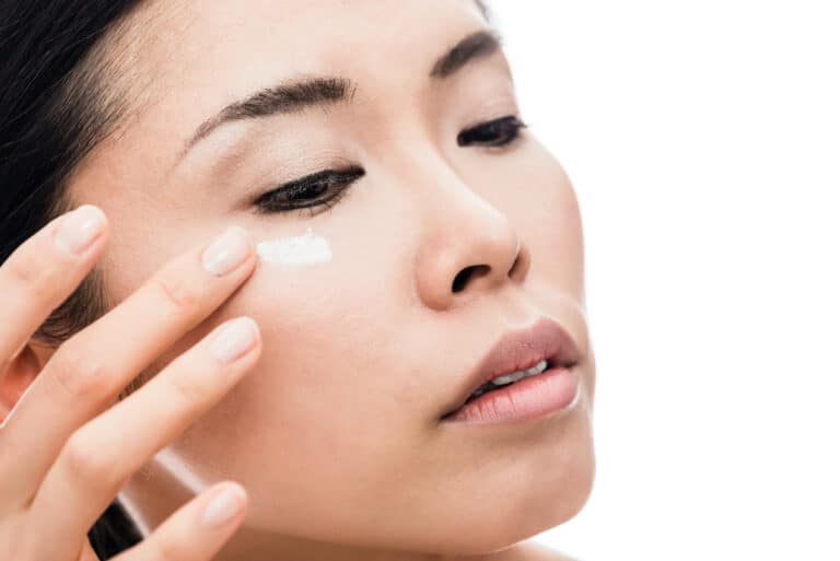 9 Best Eye Creams For Milia