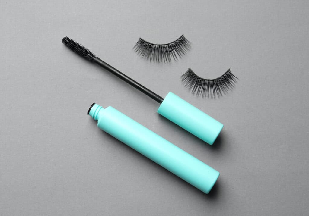 How Long Does Mascara Last Unopened - Beautygab