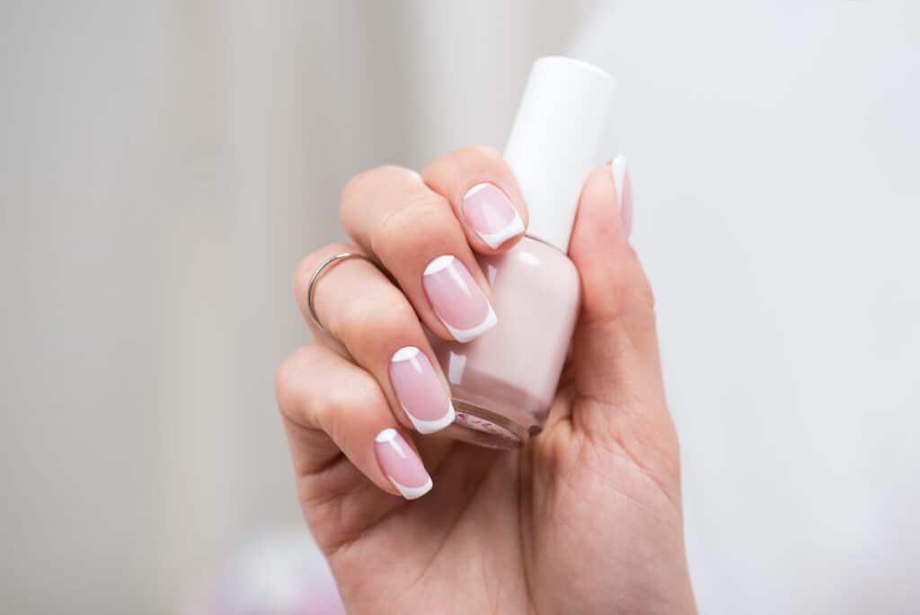 What To Do When Your Nail Polish Always Peels Off Or Chips - Beautygab Manicure