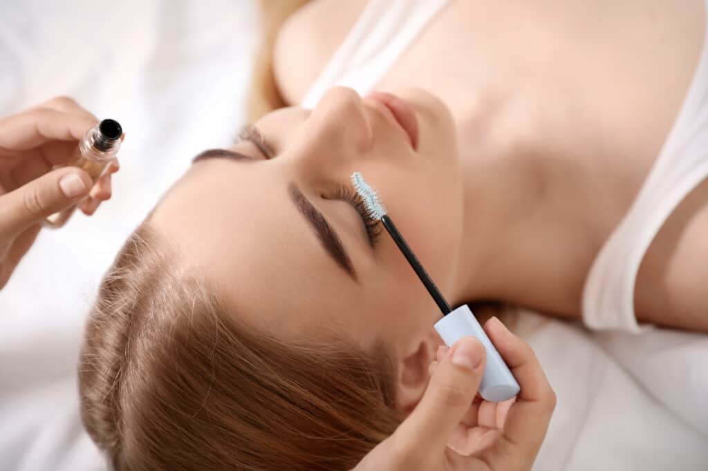 Best Oils For Eyelashes - Beautygab