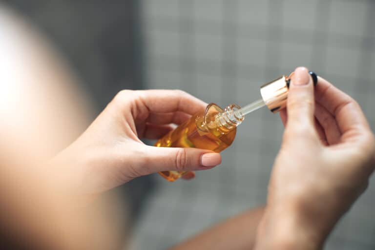 Does Azelaic Acid Cause Purging?