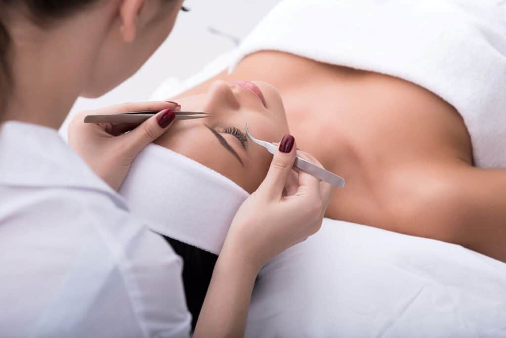 best chairs for lash artists - Beautygab