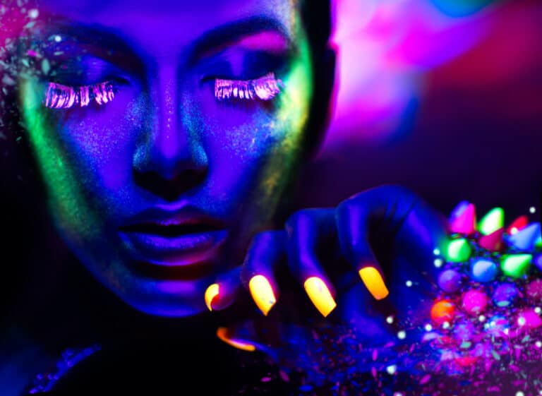 Glow in the dark acrylic powder nails