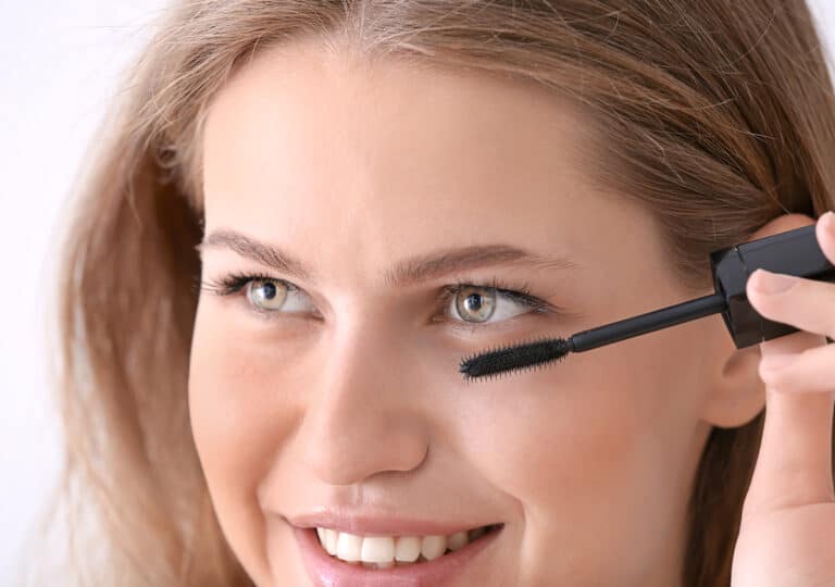 5 Best Mascara For Hooded Eyes