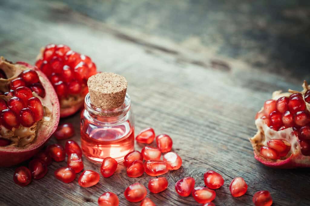 Pomegranate Oil - Beautygab Pomegranate Oil