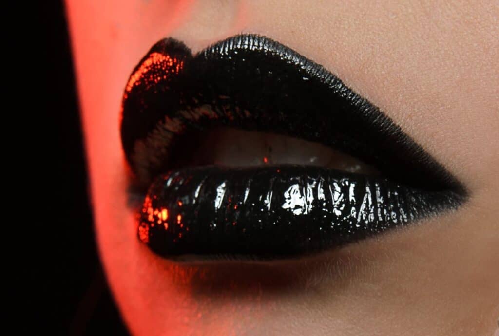 How To Make Black Lipstick - Beautygab