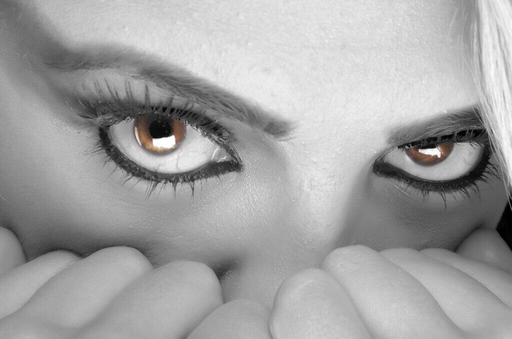 Under-Eye Eyeliner - Beautygab Under-Eye Eyeliner
